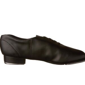 Women’s Capezio “Fluid” Lace Up Tap Shoes | Size 8.5